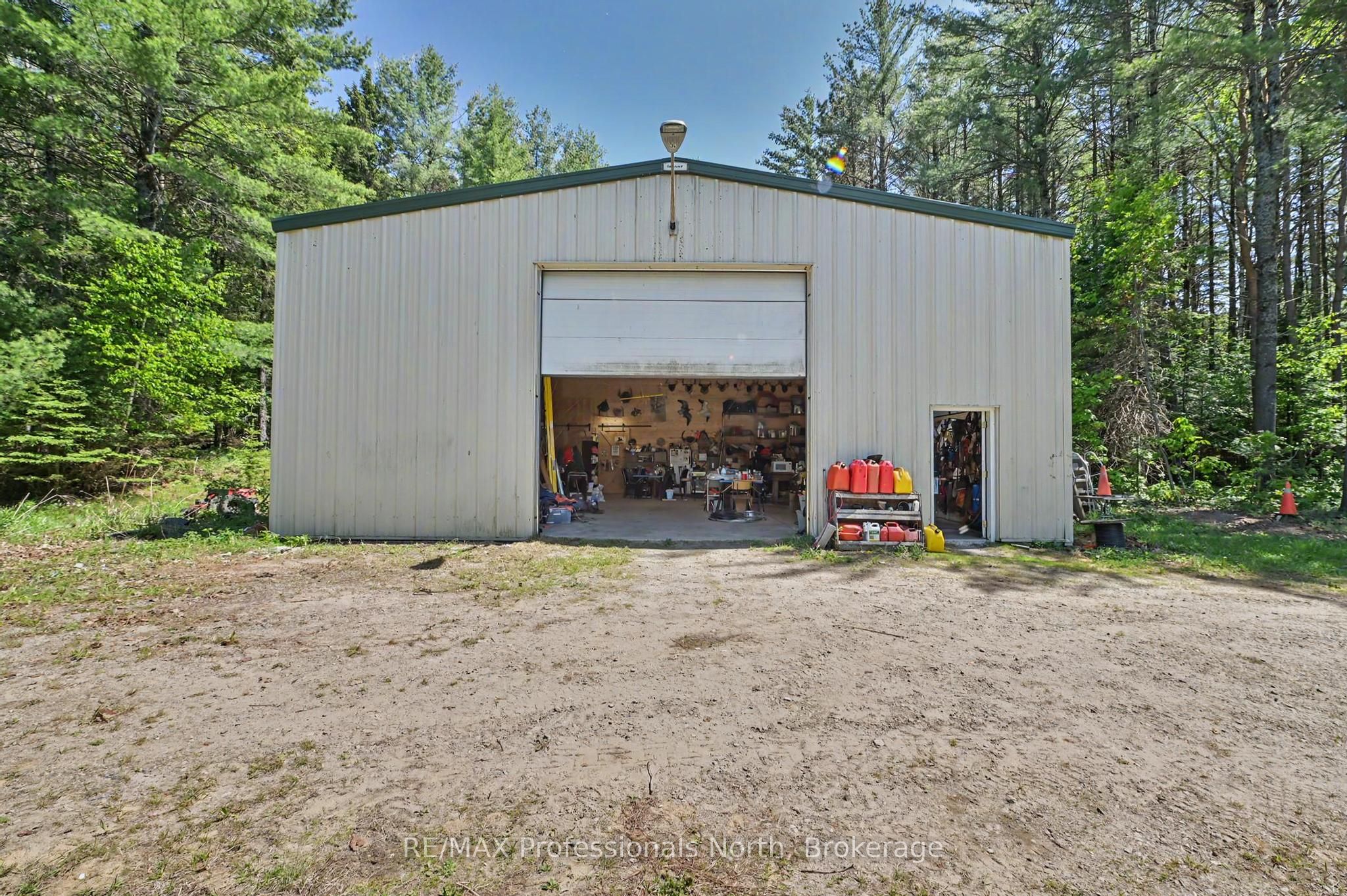 1015 Kelson Road Property Photo 39