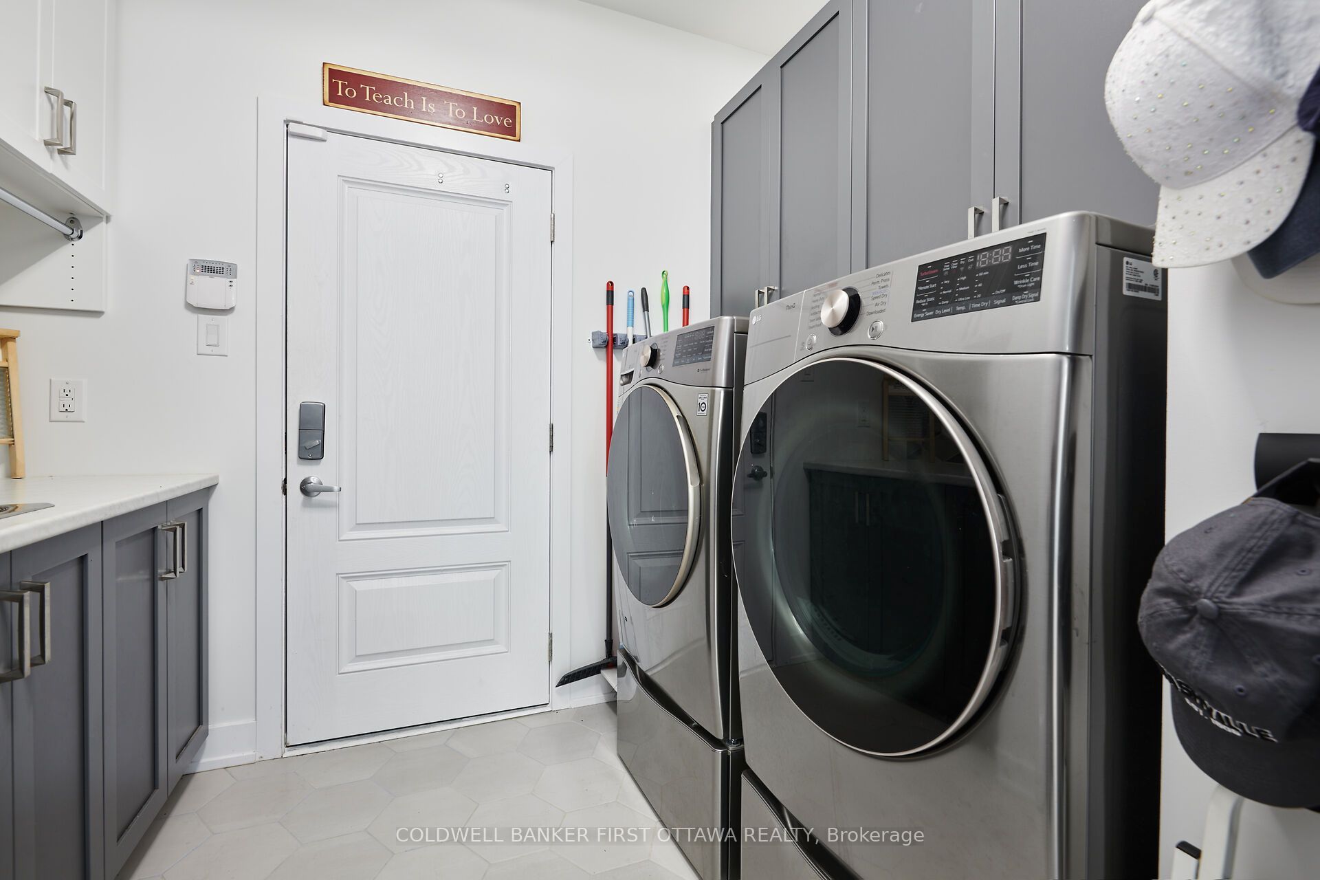107 Ascari Road Property Photo 28