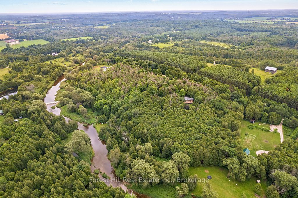 344511 North Line Property Photo 4