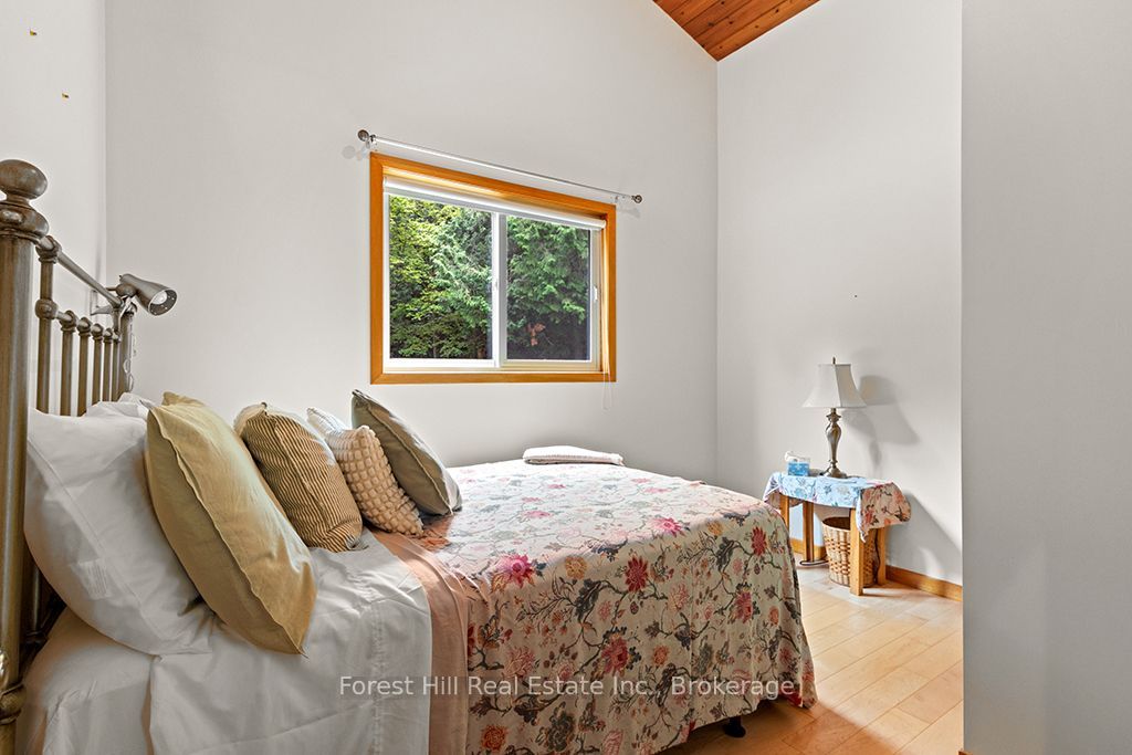 344511 North Line Property Photo 17