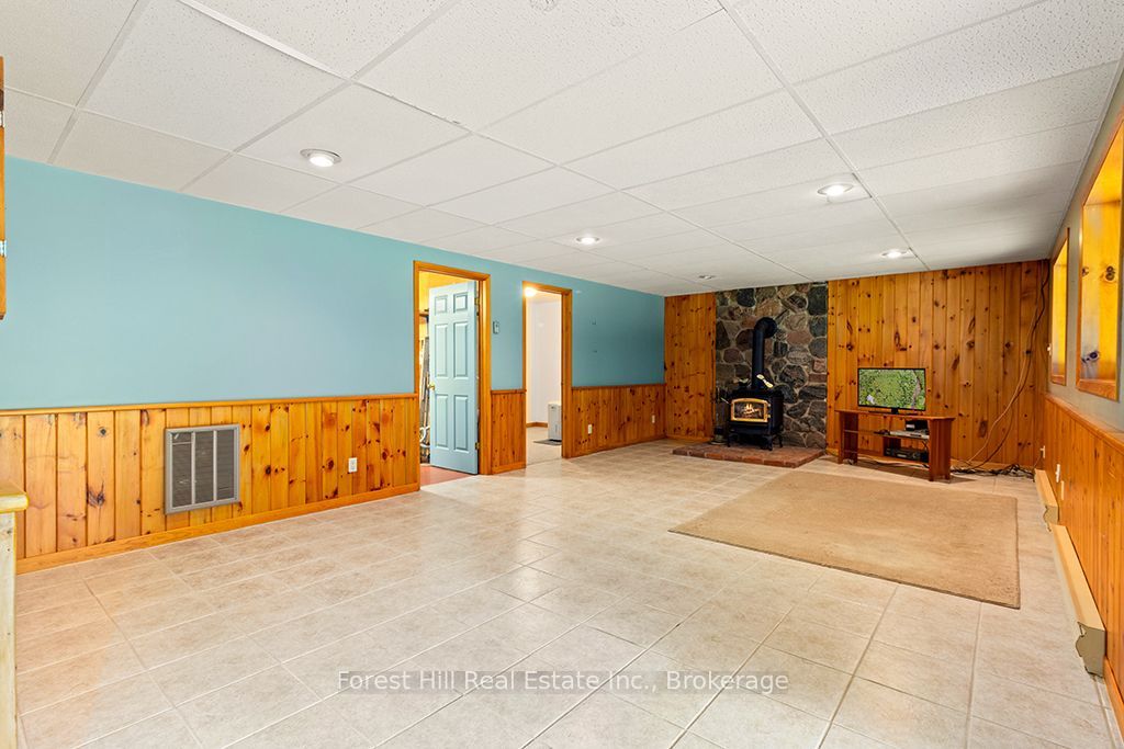 344511 North Line Property Photo 26