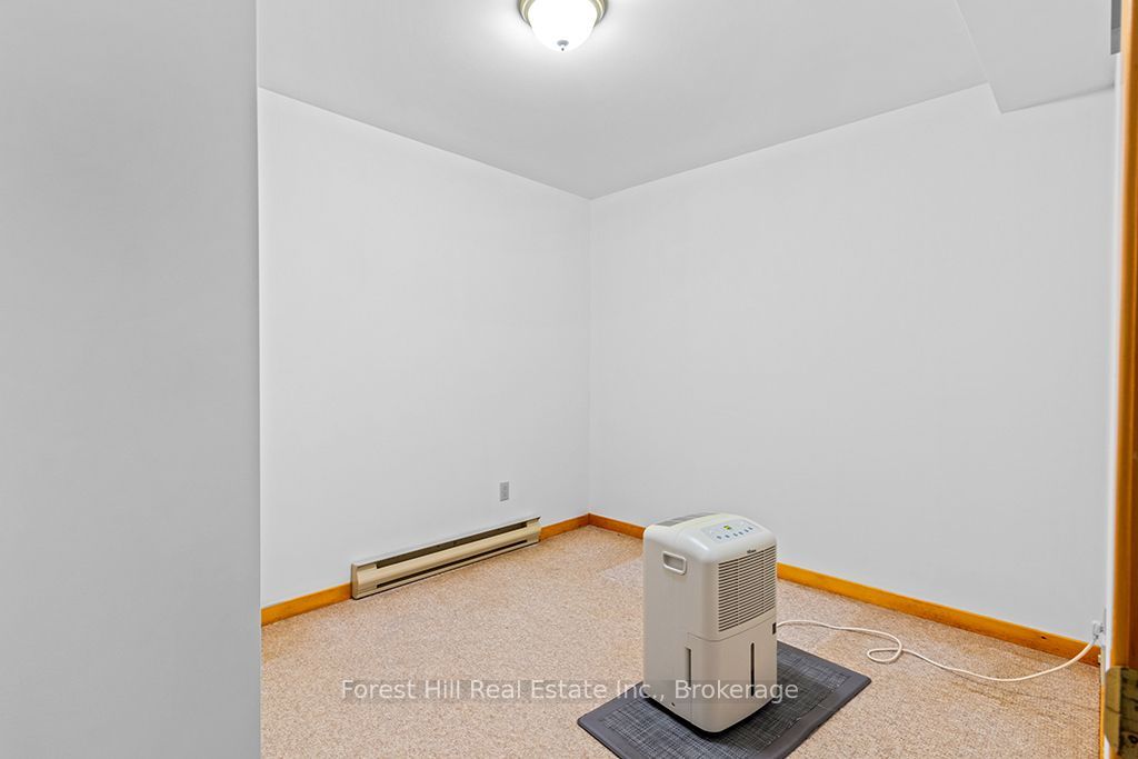 344511 North Line Property Photo 29