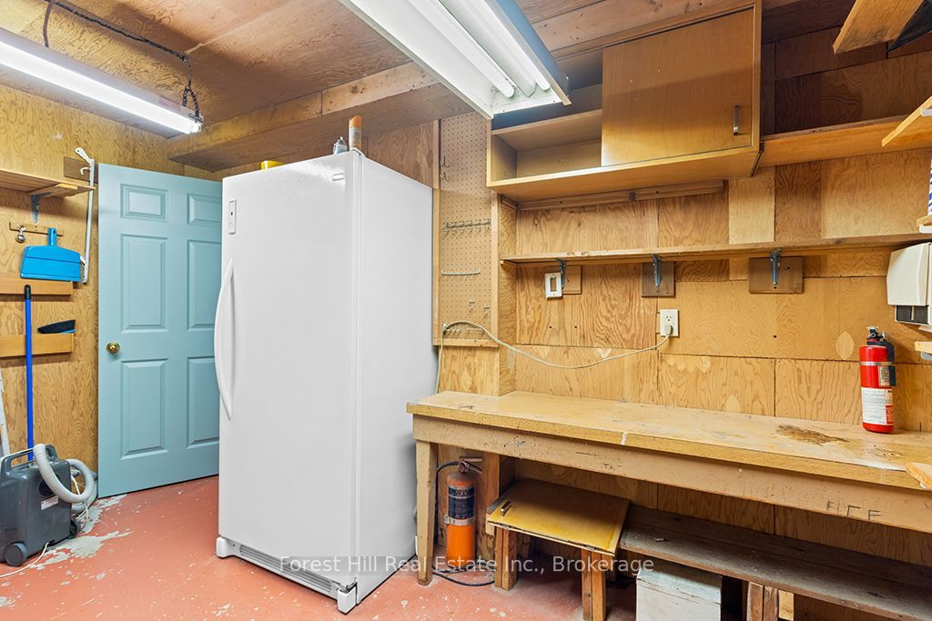 344511 North Line Property Photo 33