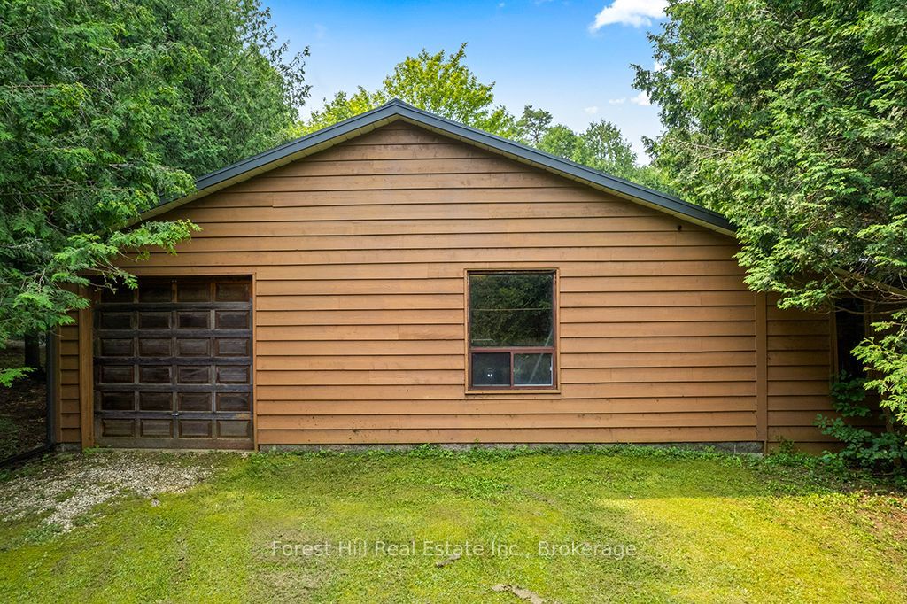 344511 North Line Property Photo 45