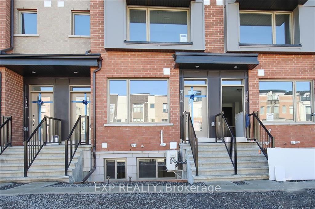 808 Mikinak Road Property Photo 2