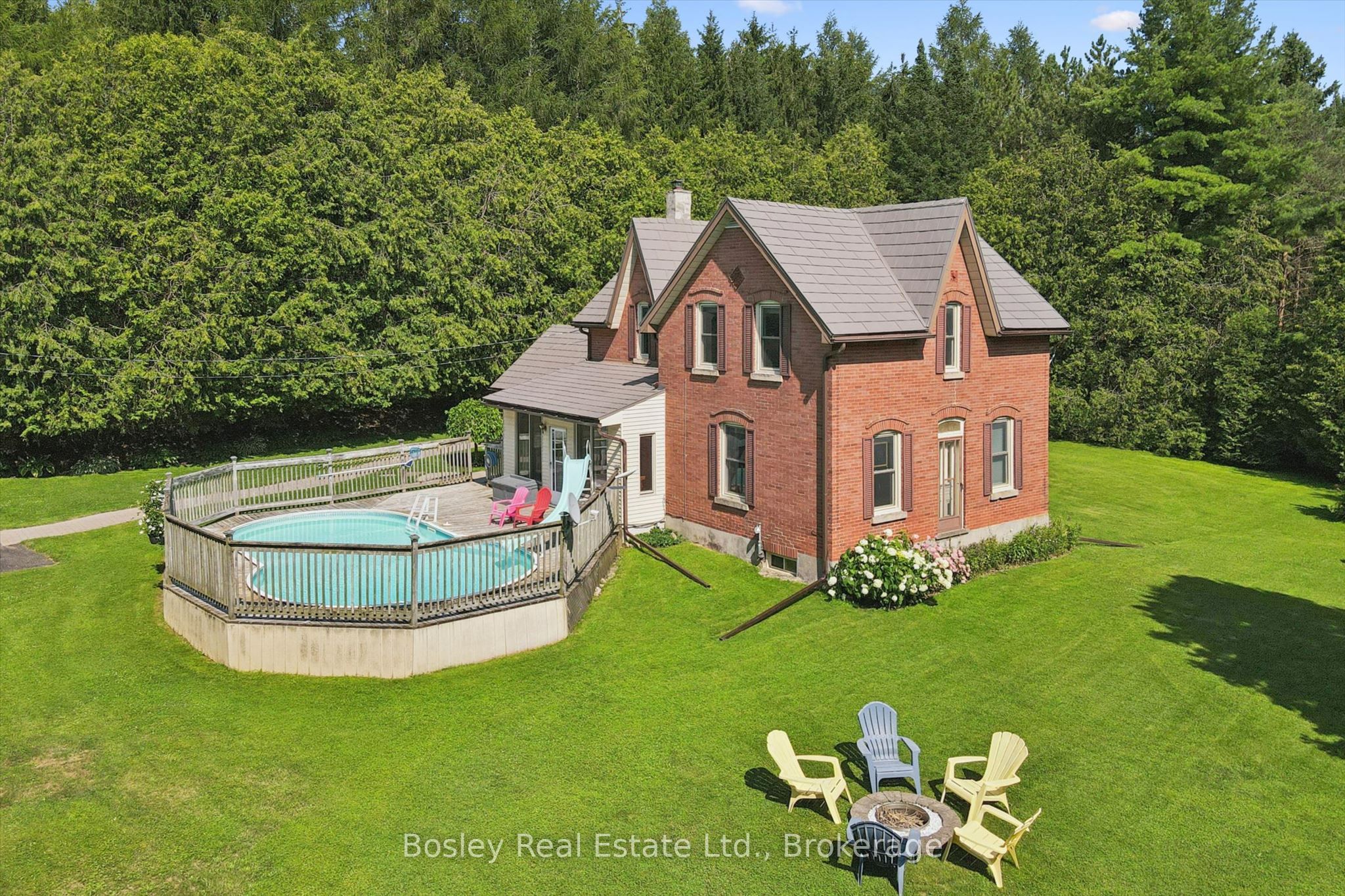 5049 Third Line Property Photo 3