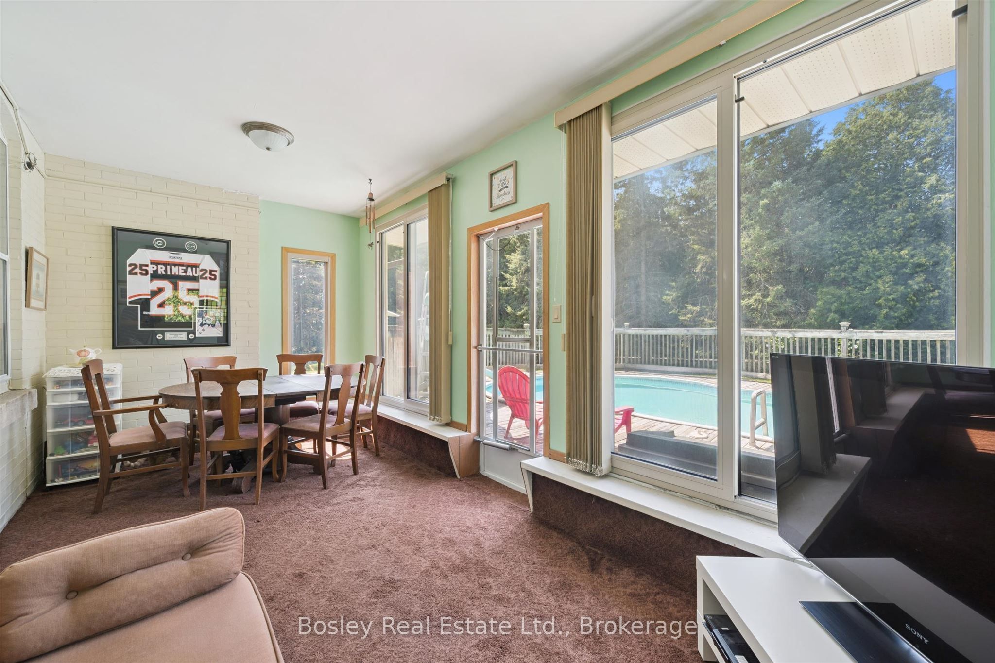 5049 Third Line Property Photo 13