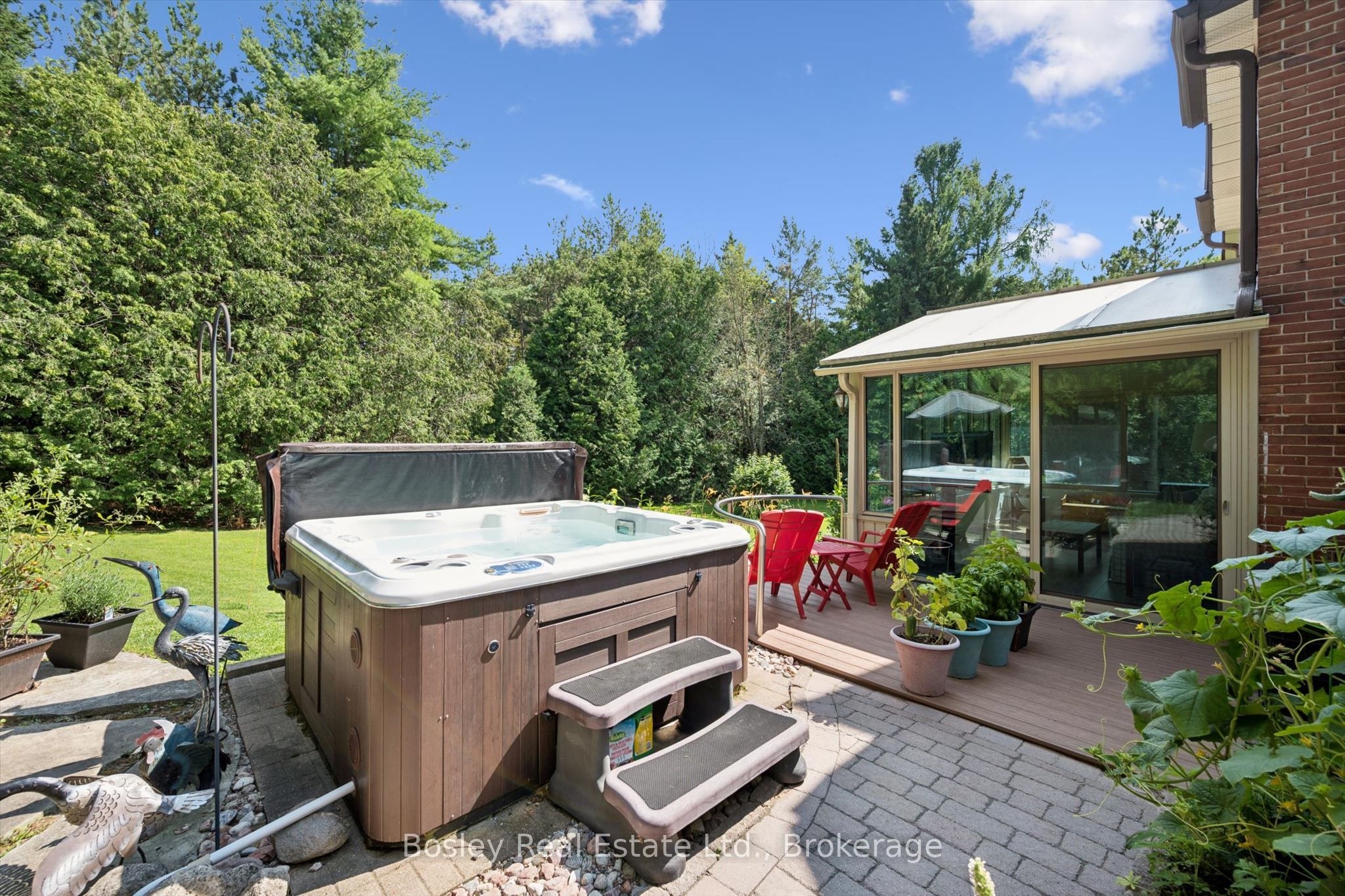 5049 Third Line Property Photo 21