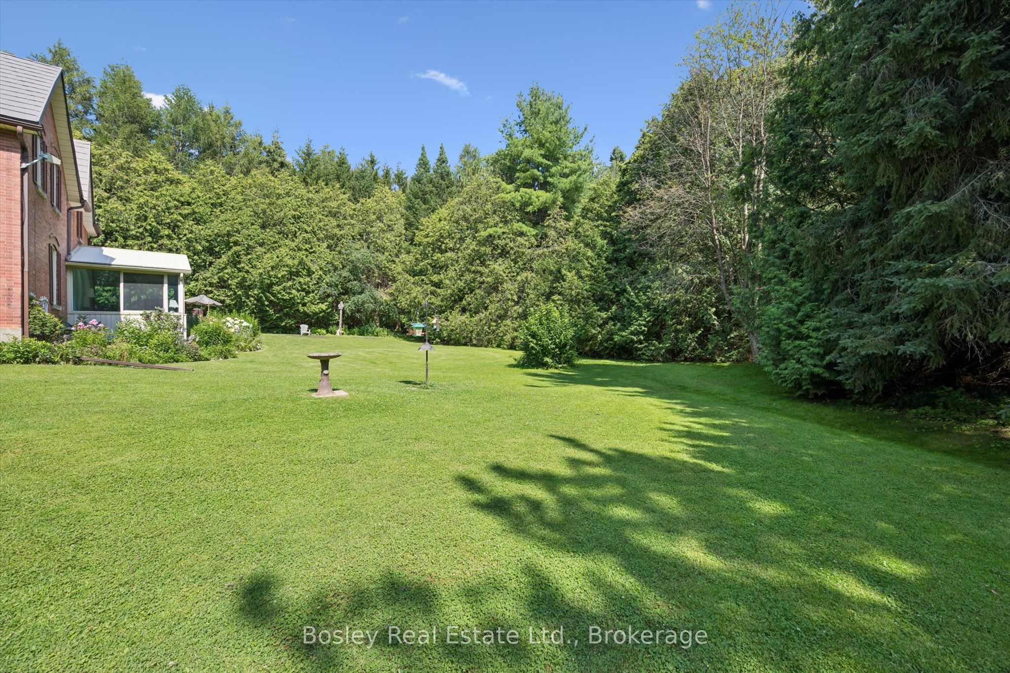 5049 Third Line Property Photo 24