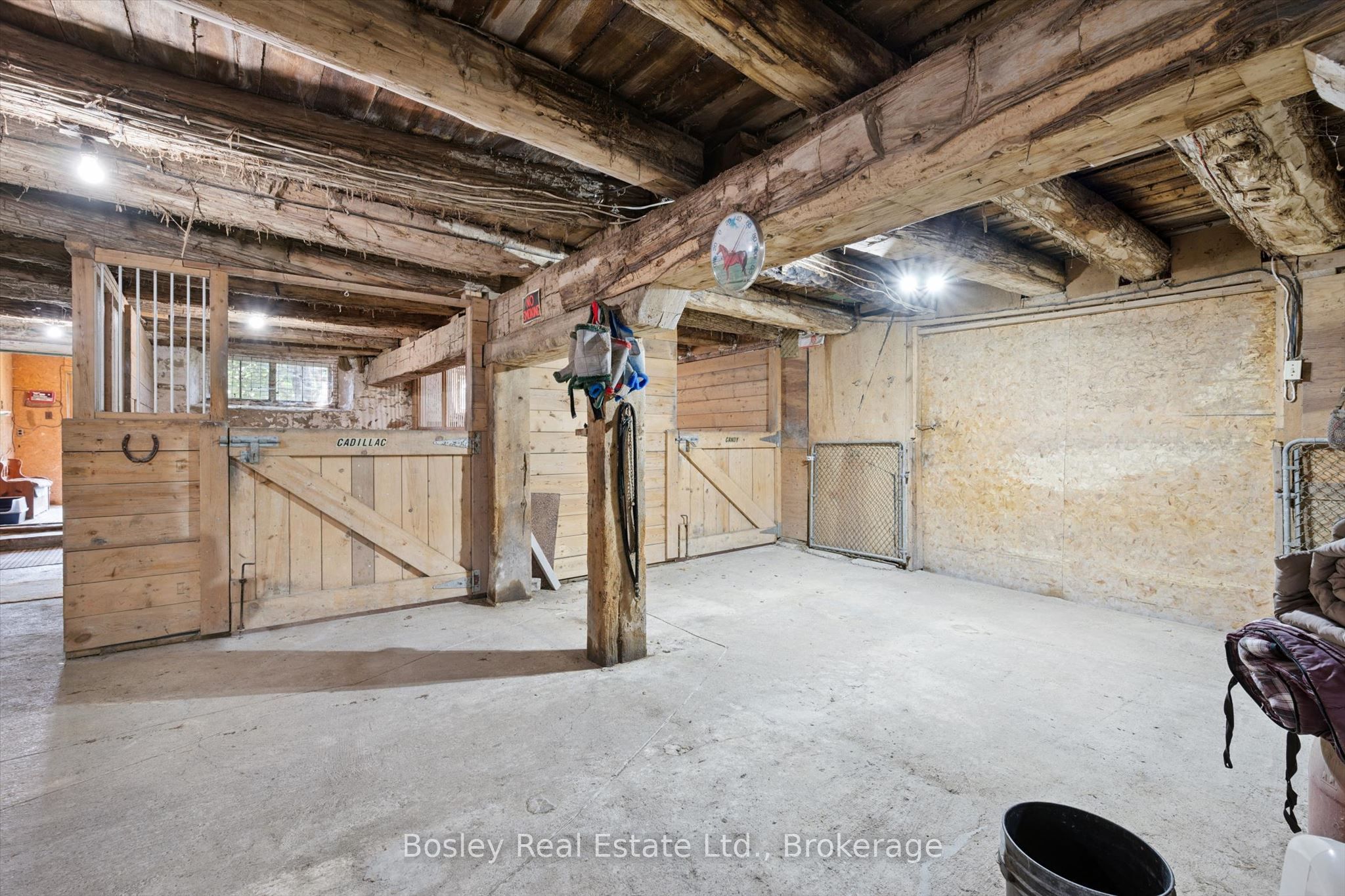5049 Third Line Property Photo 31
