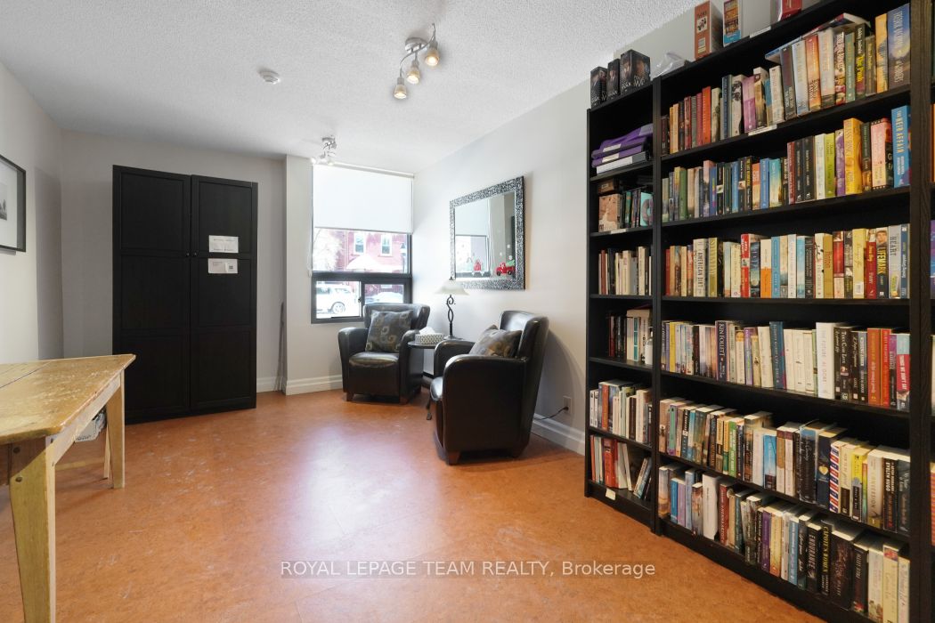 40 E Arthur Street E 1004 Property Photo 24