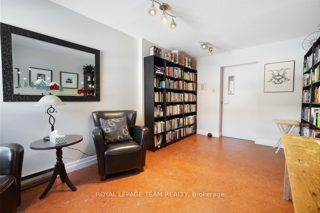40 E Arthur Street E 1004 Property Photo 27