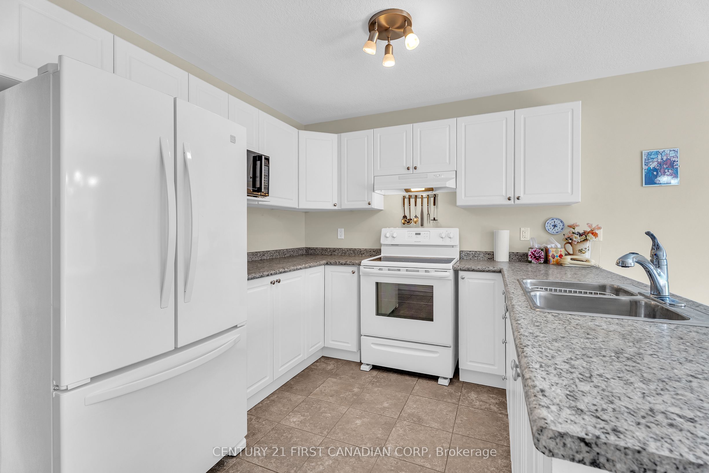 3191 Singleton Avenue Property Photo 18