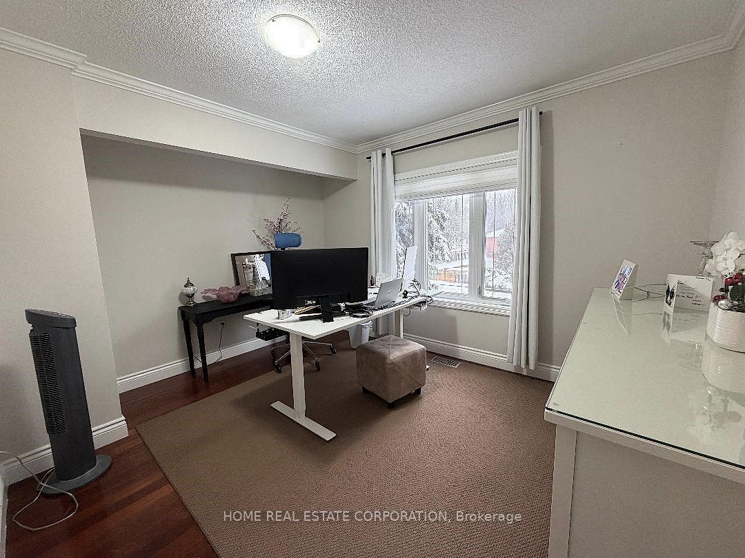 14 Hawthorne Road Property Photo 37