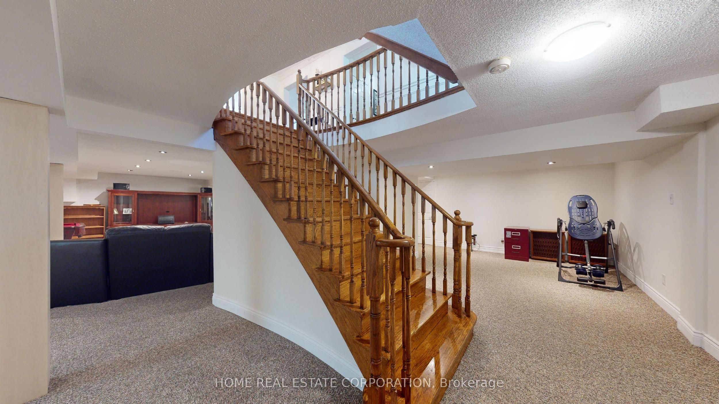 14 Hawthorne Road Property Photo 38