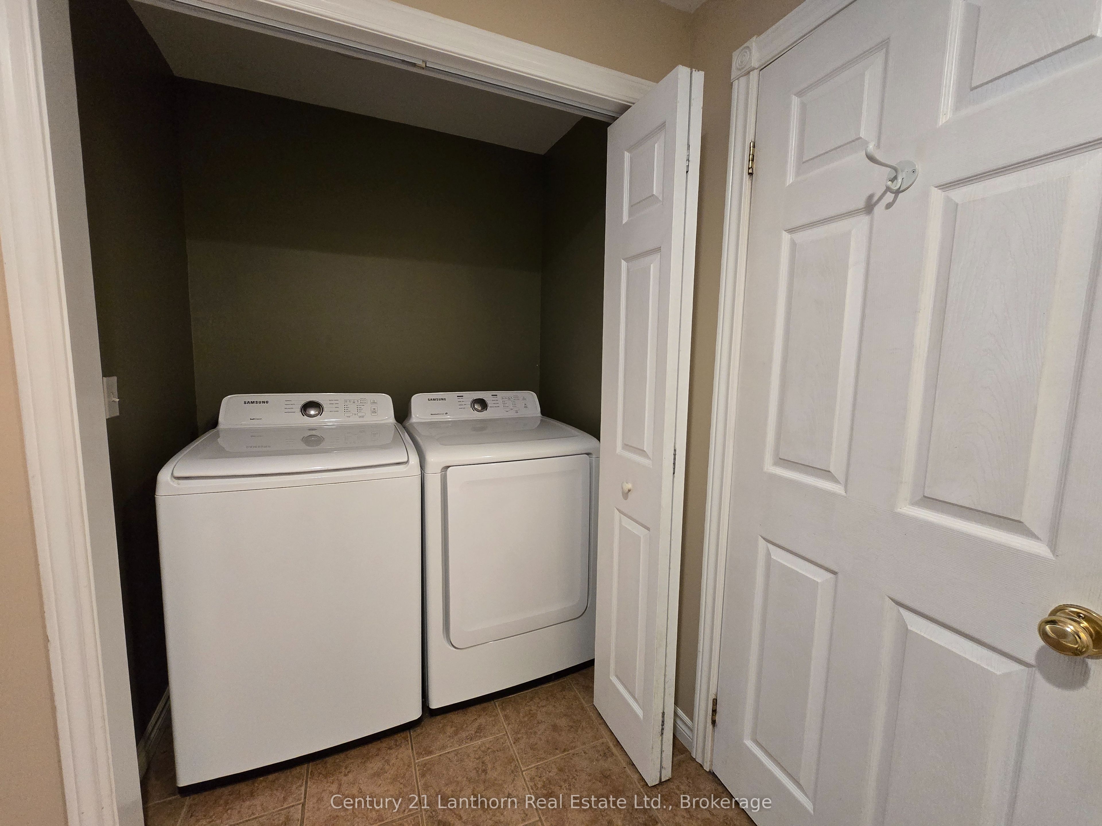448 Harrington Road Property Photo 14