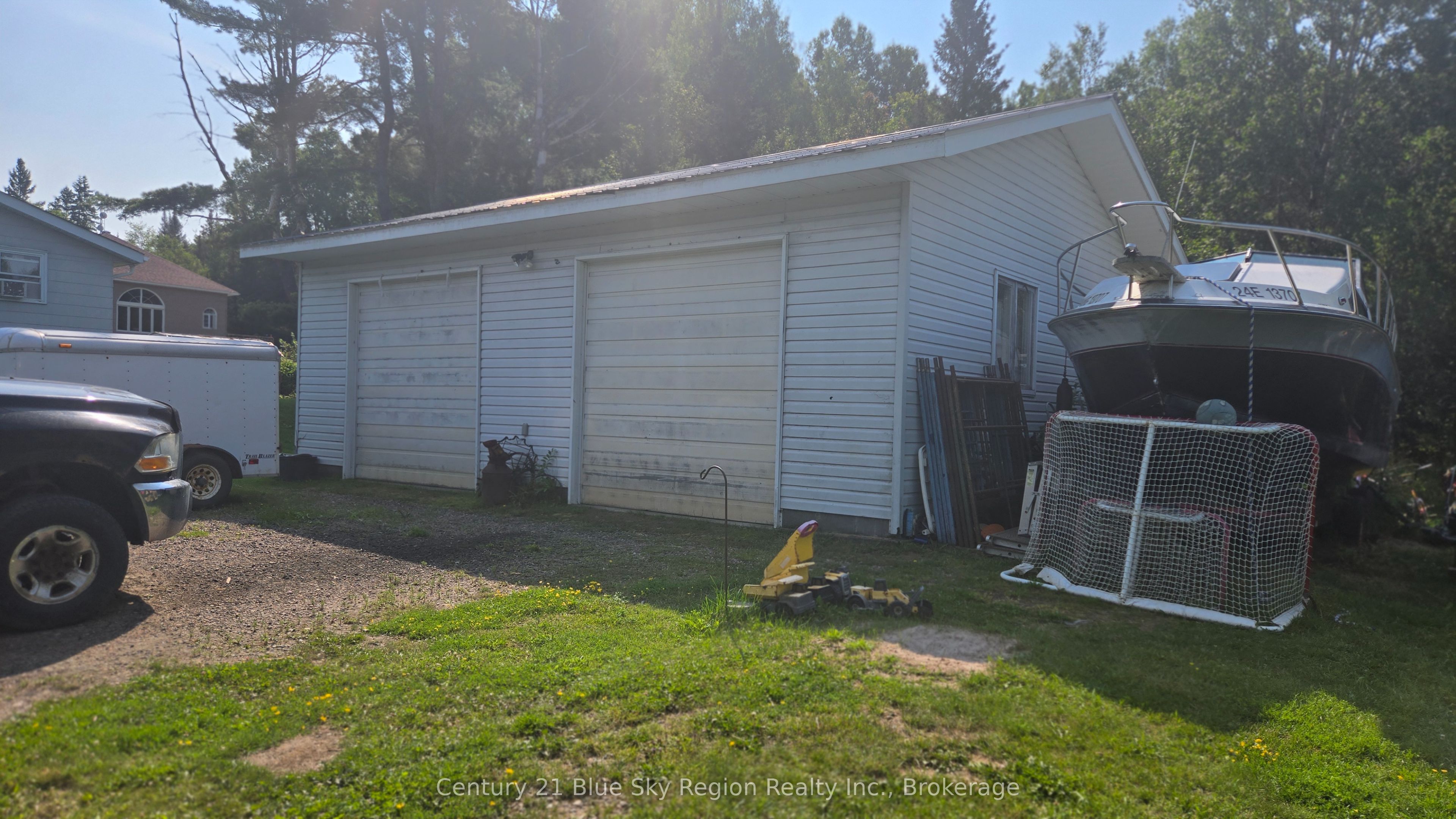 2805 Chiswick Line Property Photo 4