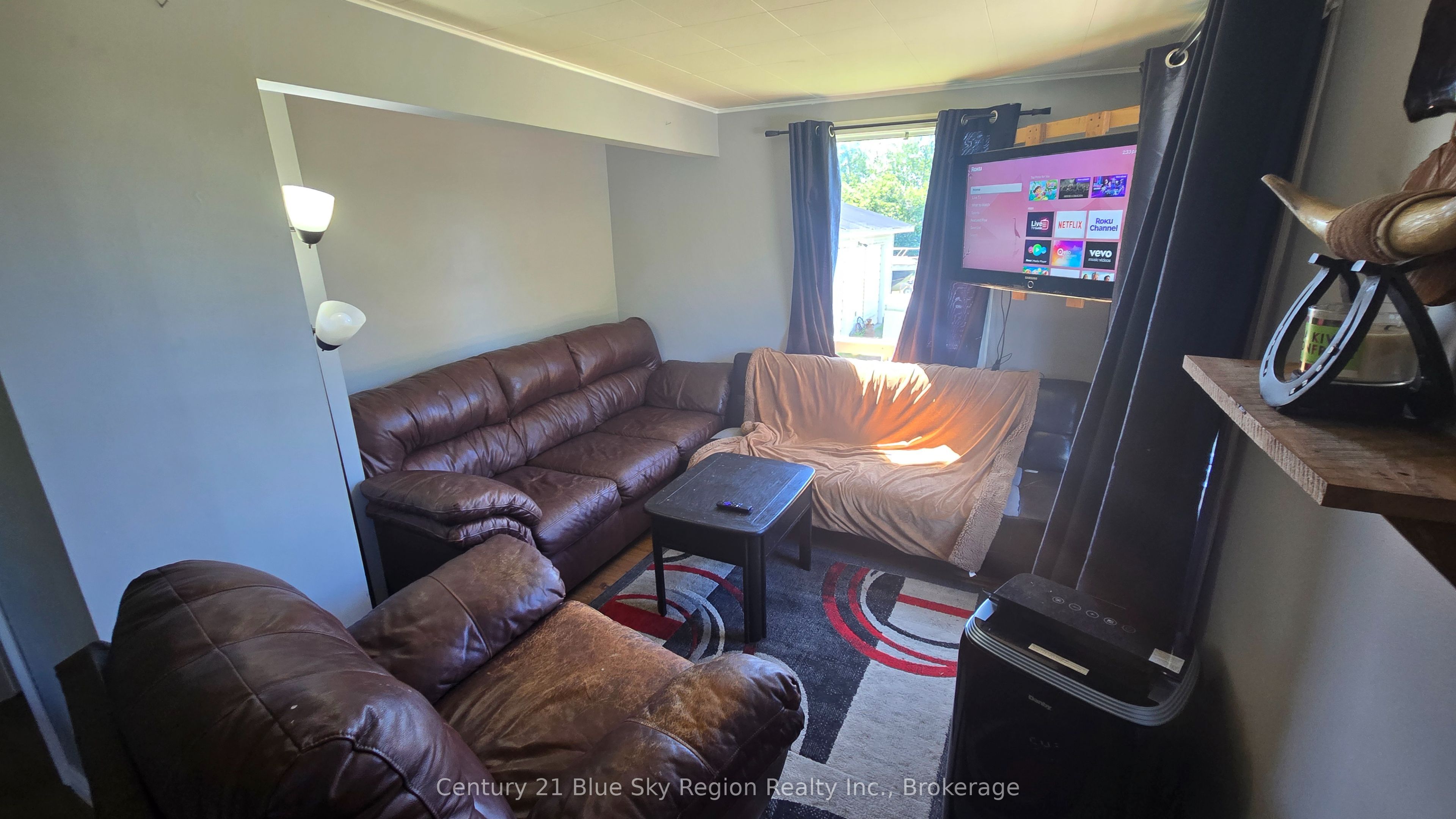 2805 Chiswick Line Property Photo 12