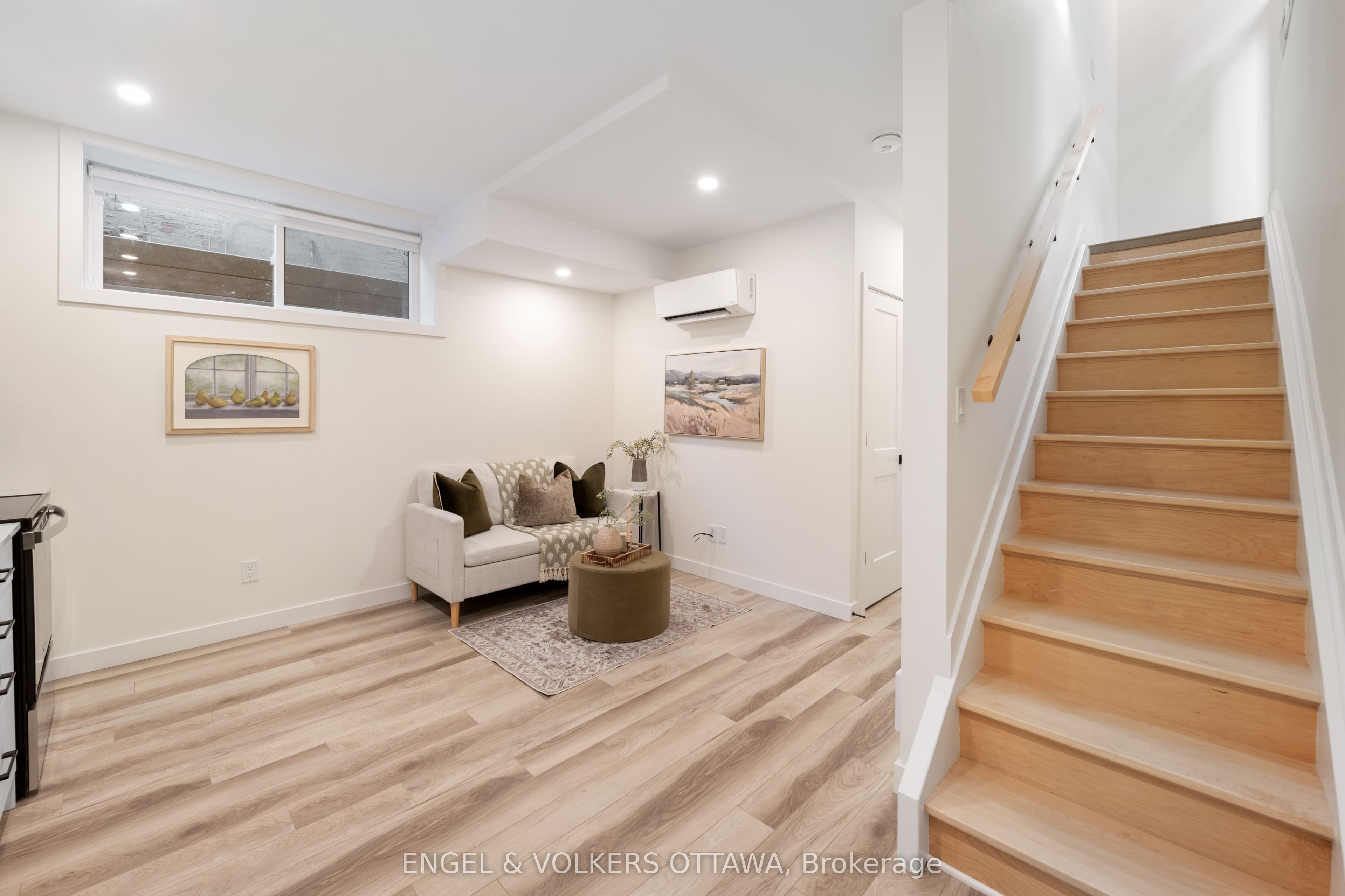 88b Hamilton Avenue N Property Photo 5