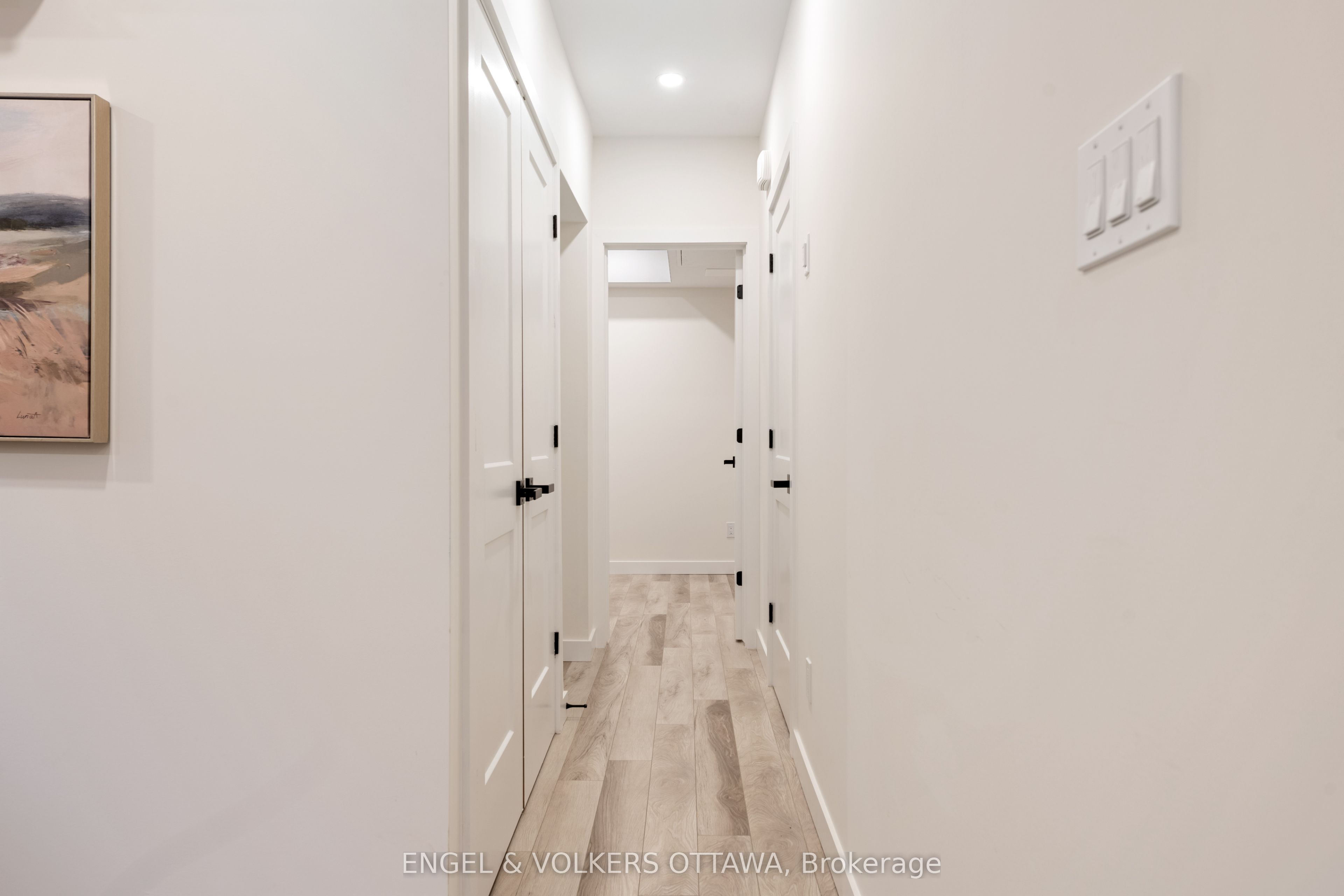 88b Hamilton Avenue N Property Photo 12
