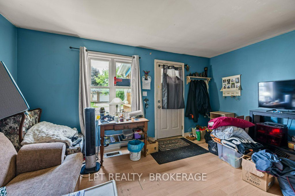13 Kingscourt Avenue Property Photo 5