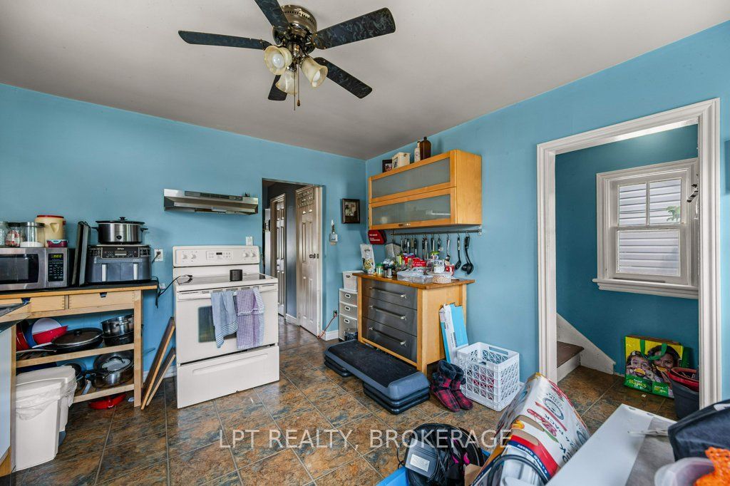 13 Kingscourt Avenue Property Photo 9