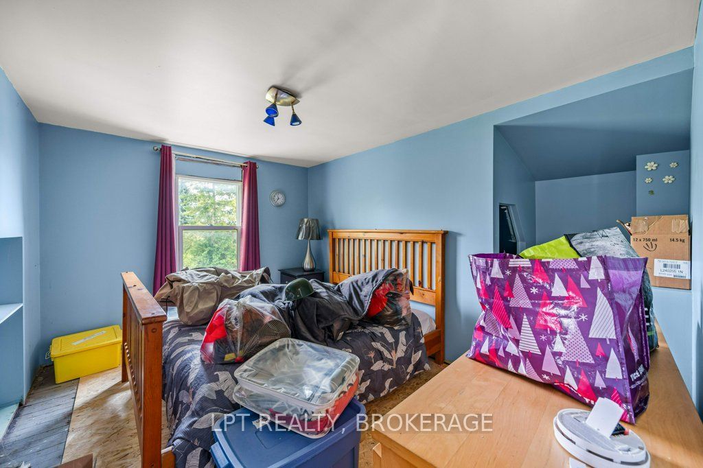 13 Kingscourt Avenue Property Photo 17