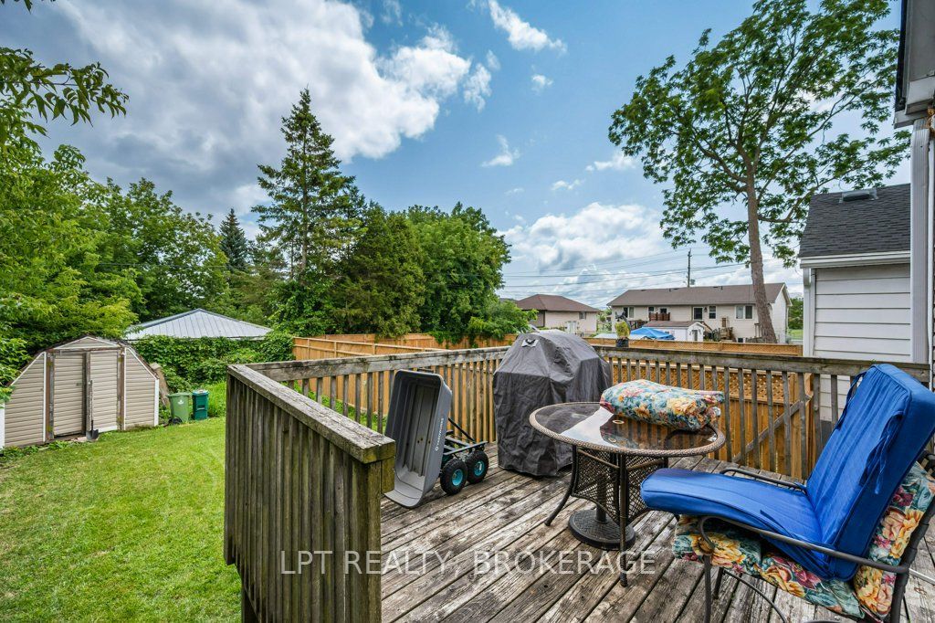 13 Kingscourt Avenue Property Photo 30