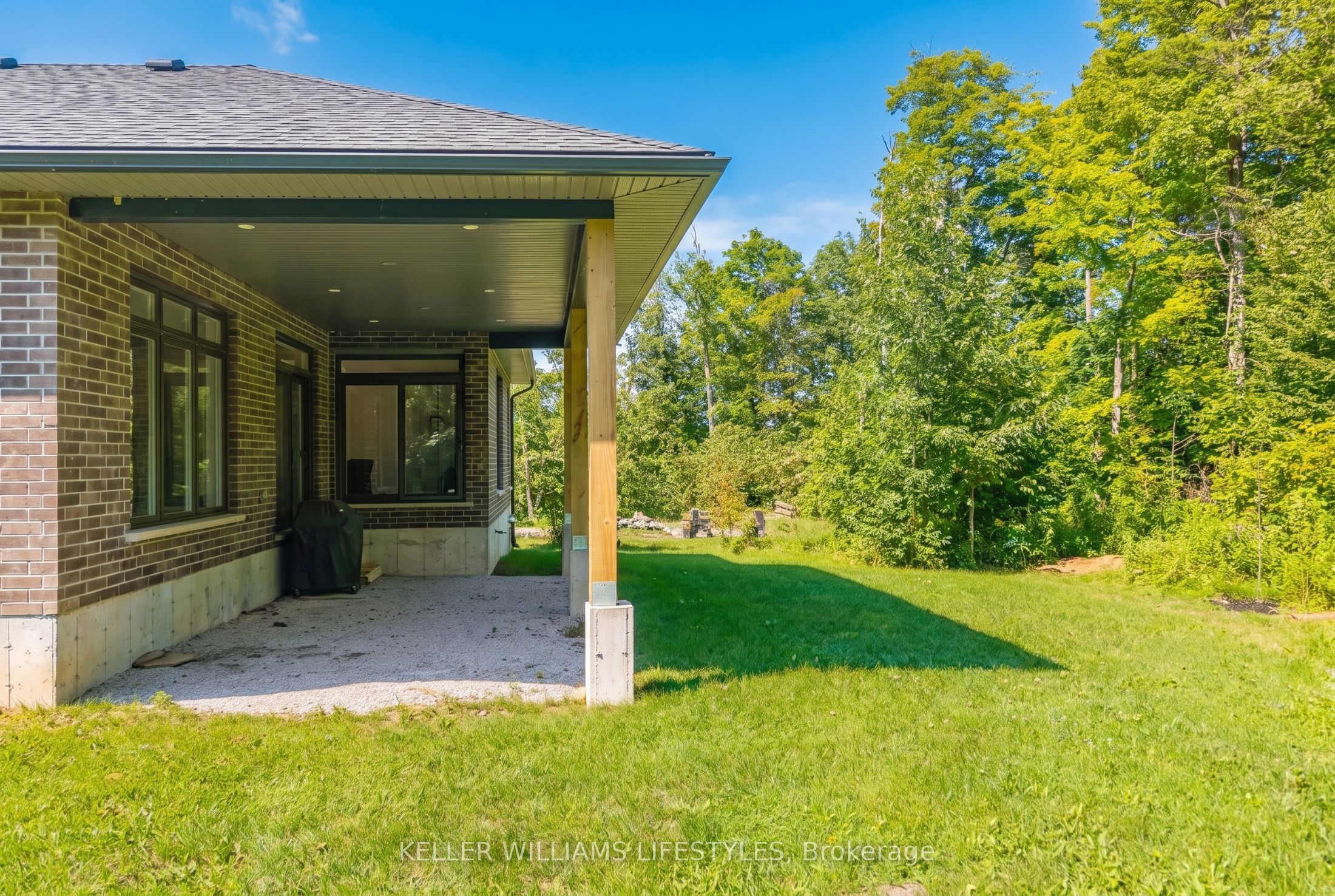 74358 Driftwood Drive Property Photo 10