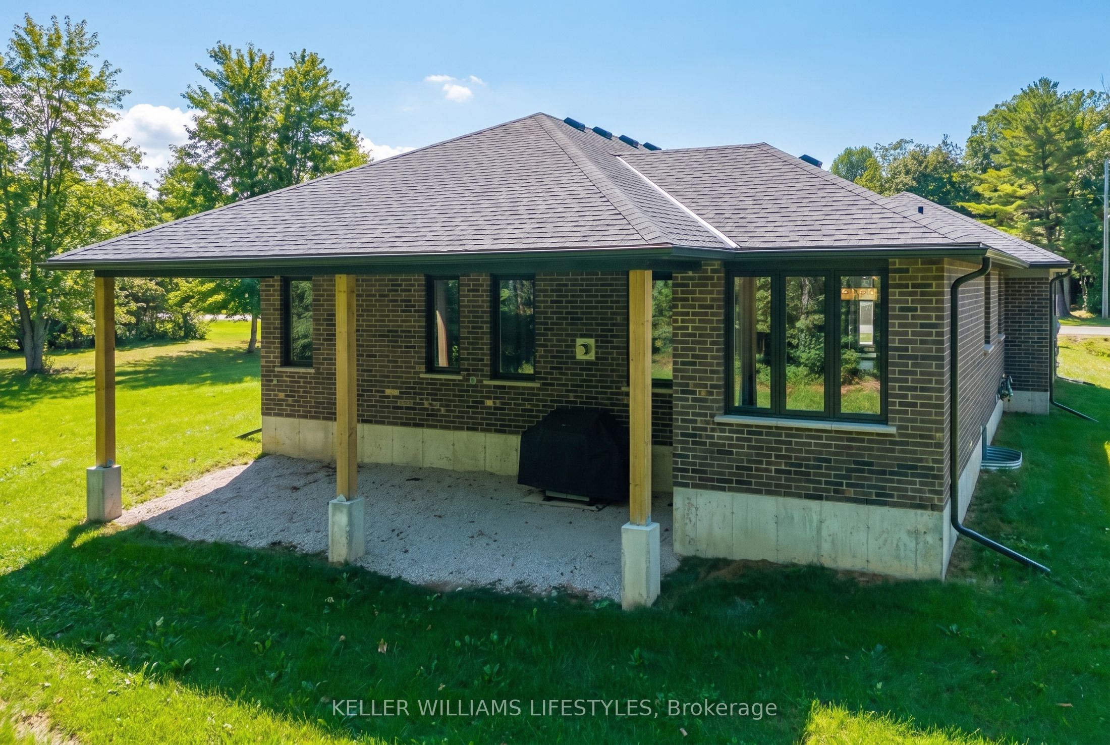 74358 Driftwood Drive Property Photo 11