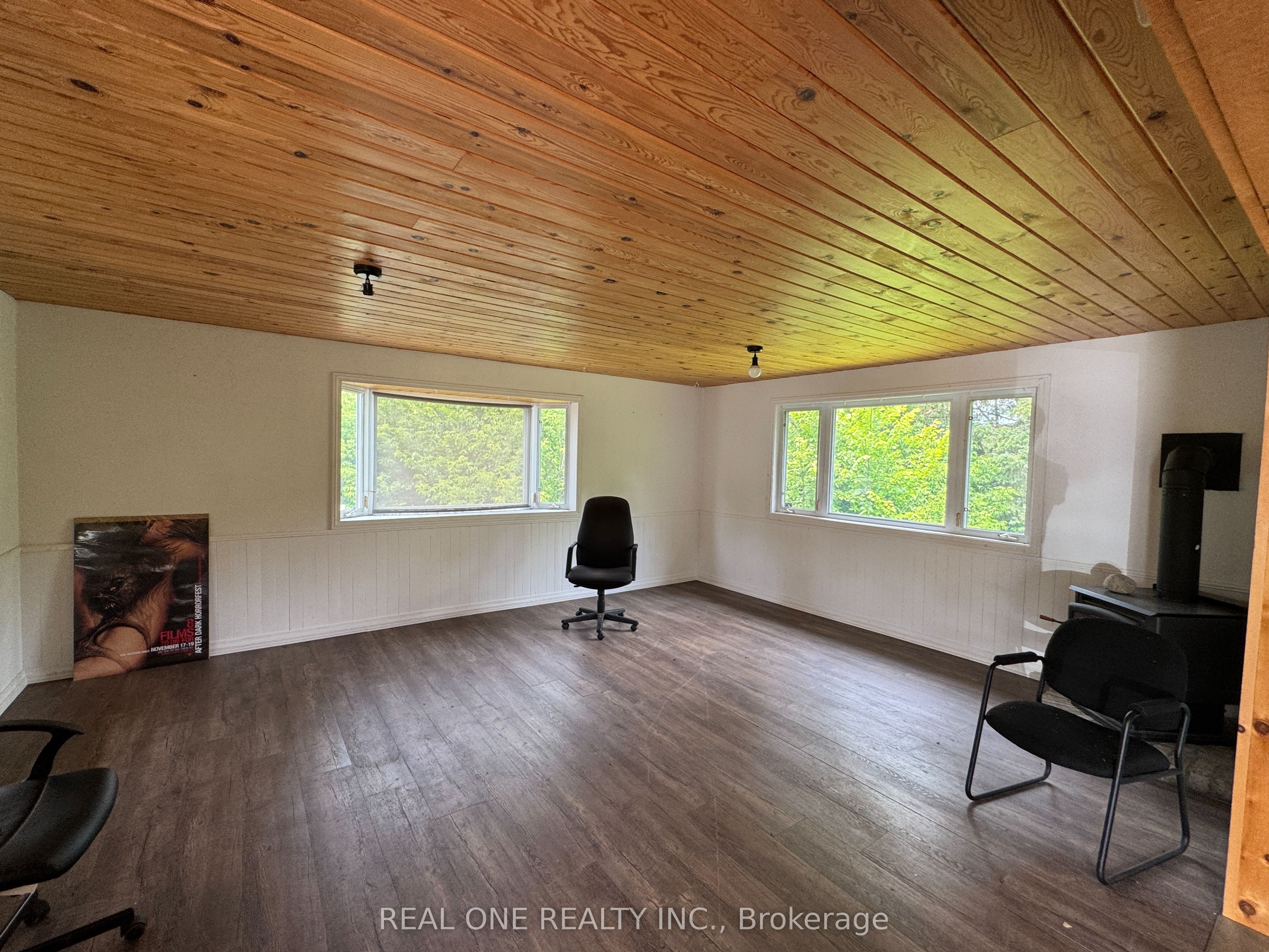 222 Ontario Street Property Photo 3