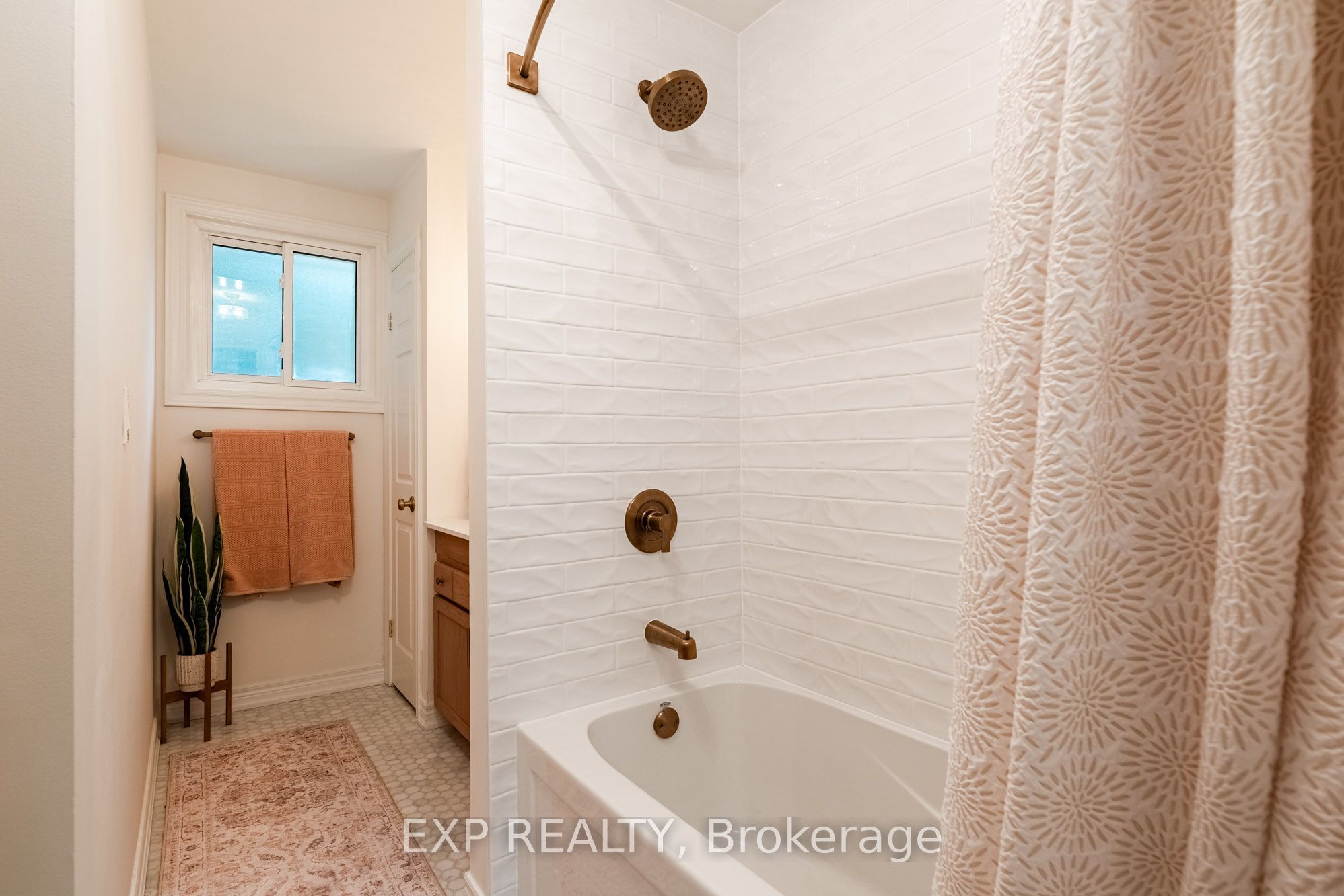 55 Forest Hill Crescent Property Photo 19
