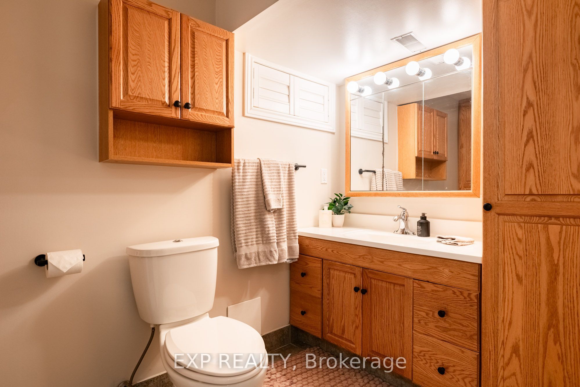 55 Forest Hill Crescent Property Photo 34
