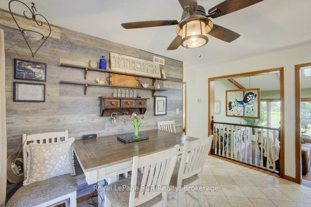 7195 Sixteenth Line Property Photo 11