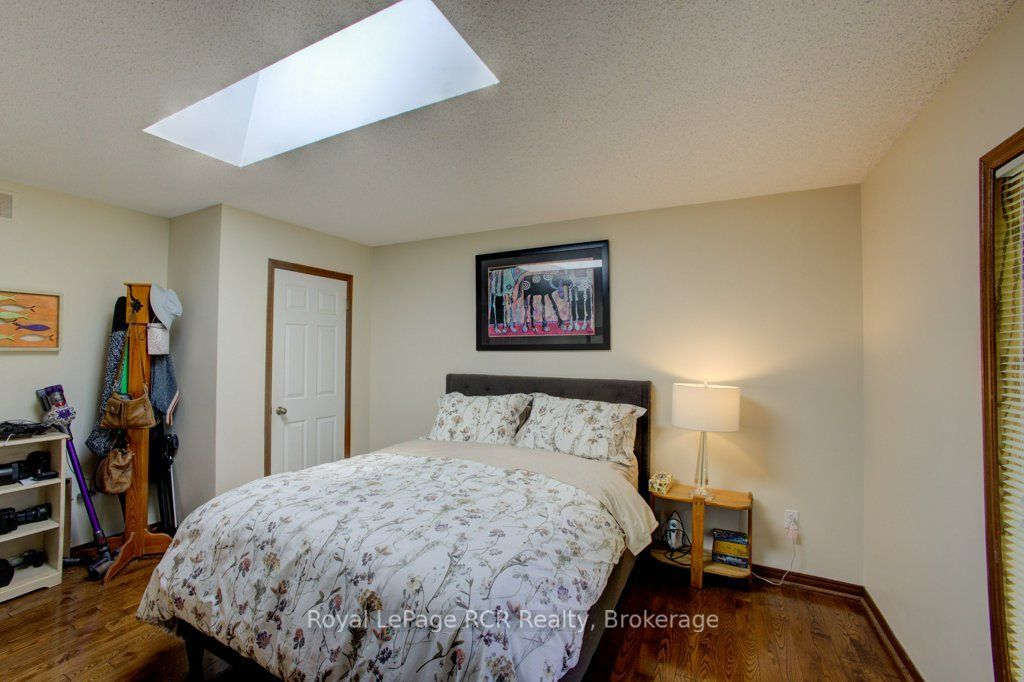 7195 Sixteenth Line Property Photo 14