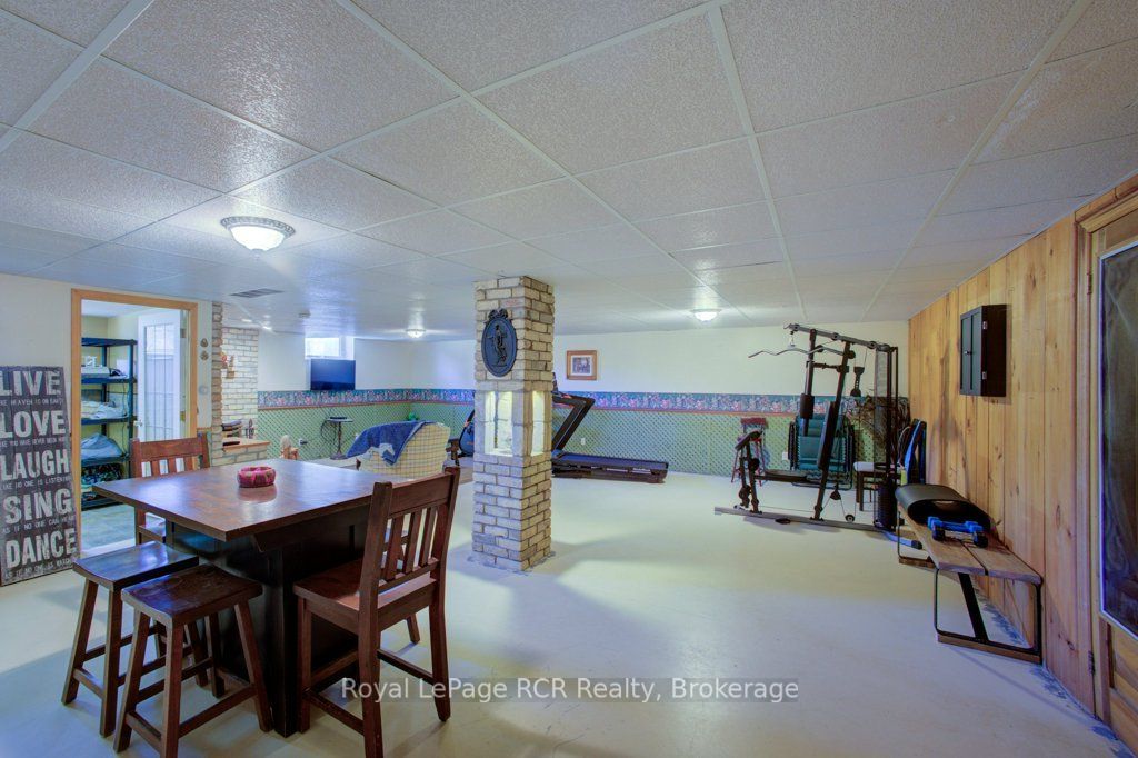7195 Sixteenth Line Property Photo 20