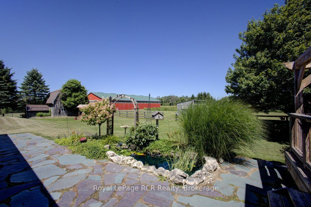 7195 Sixteenth Line Property Photo 27