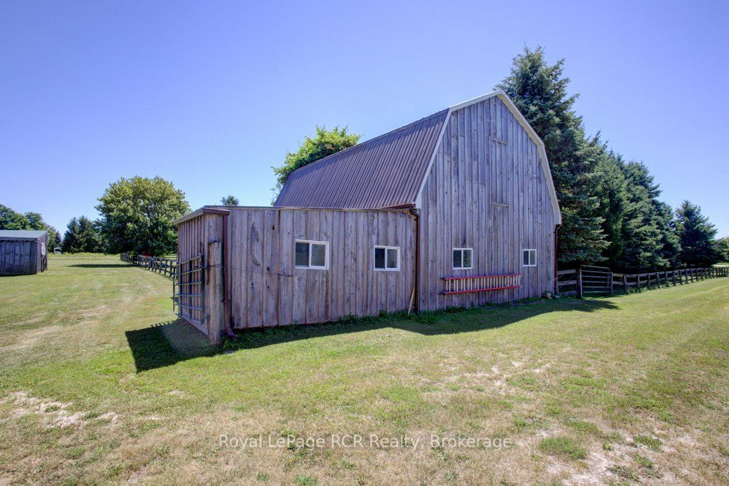 7195 Sixteenth Line Property Photo 30