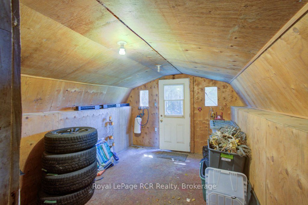 7195 Sixteenth Line Property Photo 31