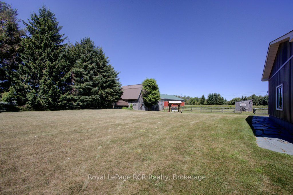 7195 Sixteenth Line Property Photo 37
