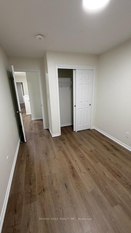 5 West Mill Street Property Photo 23