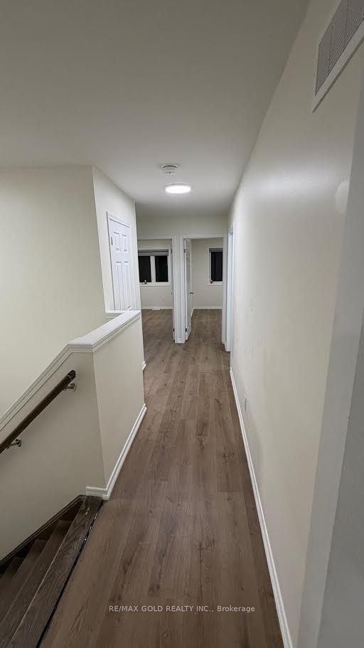5 West Mill Street Property Photo 25