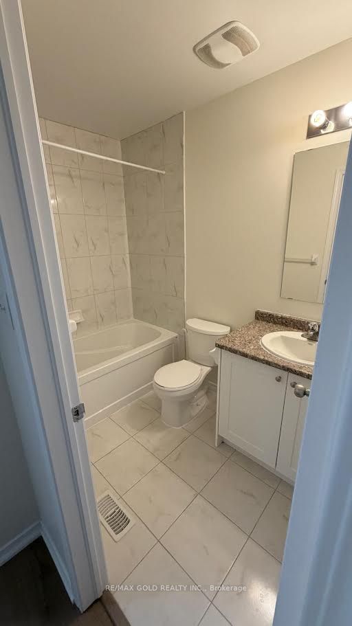 5 West Mill Street Property Photo 27