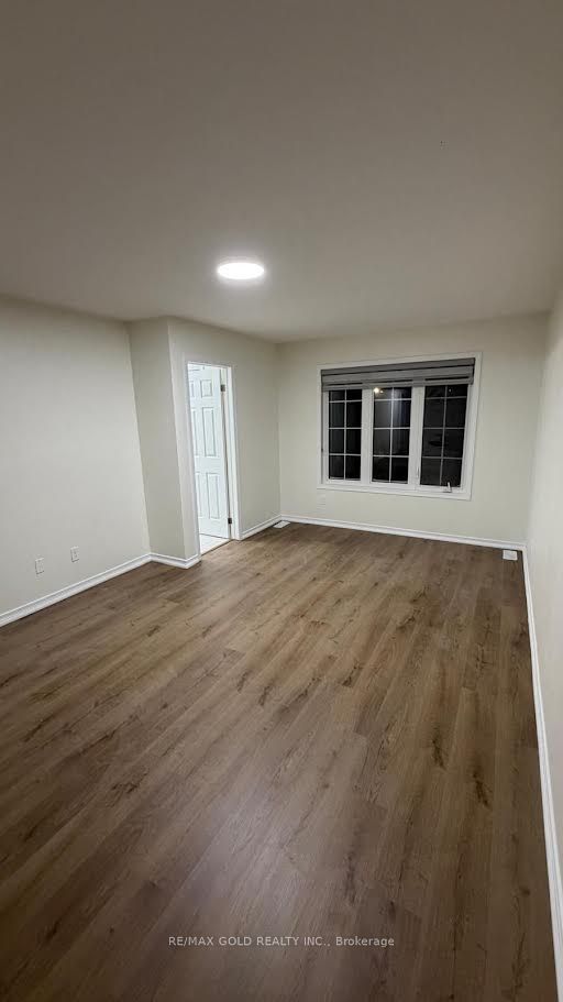 5 West Mill Street Property Photo 34