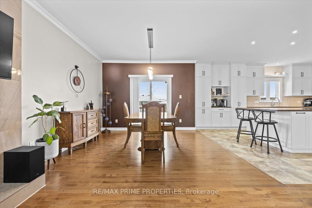 3421 Summerbreeze Drive Property Photo 9