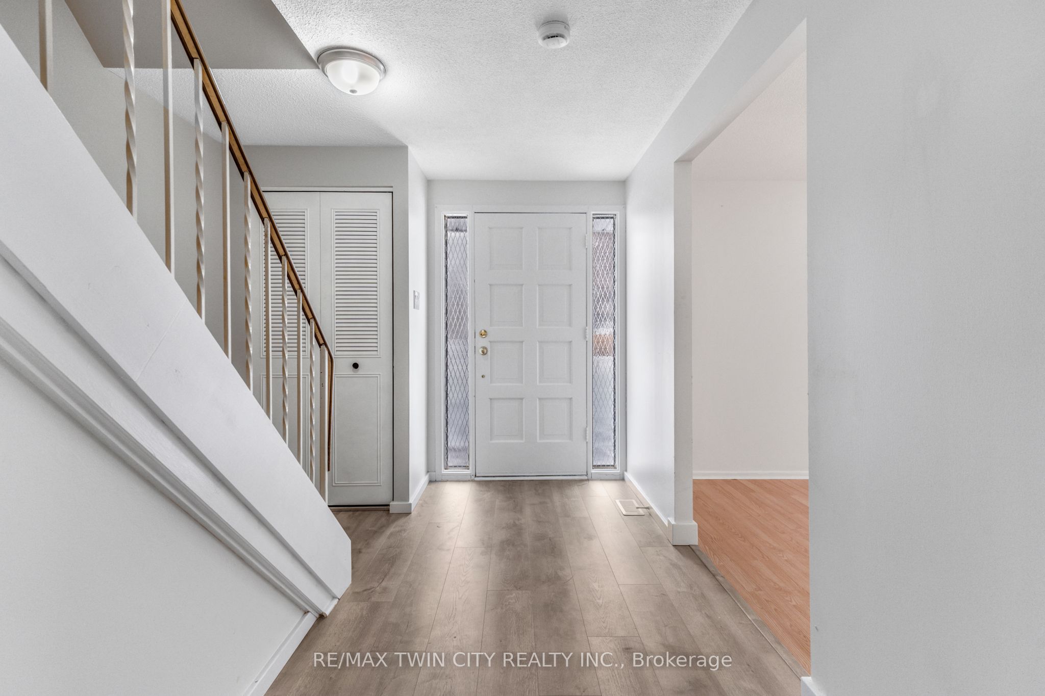 111 Manor Drive Property Photo 4