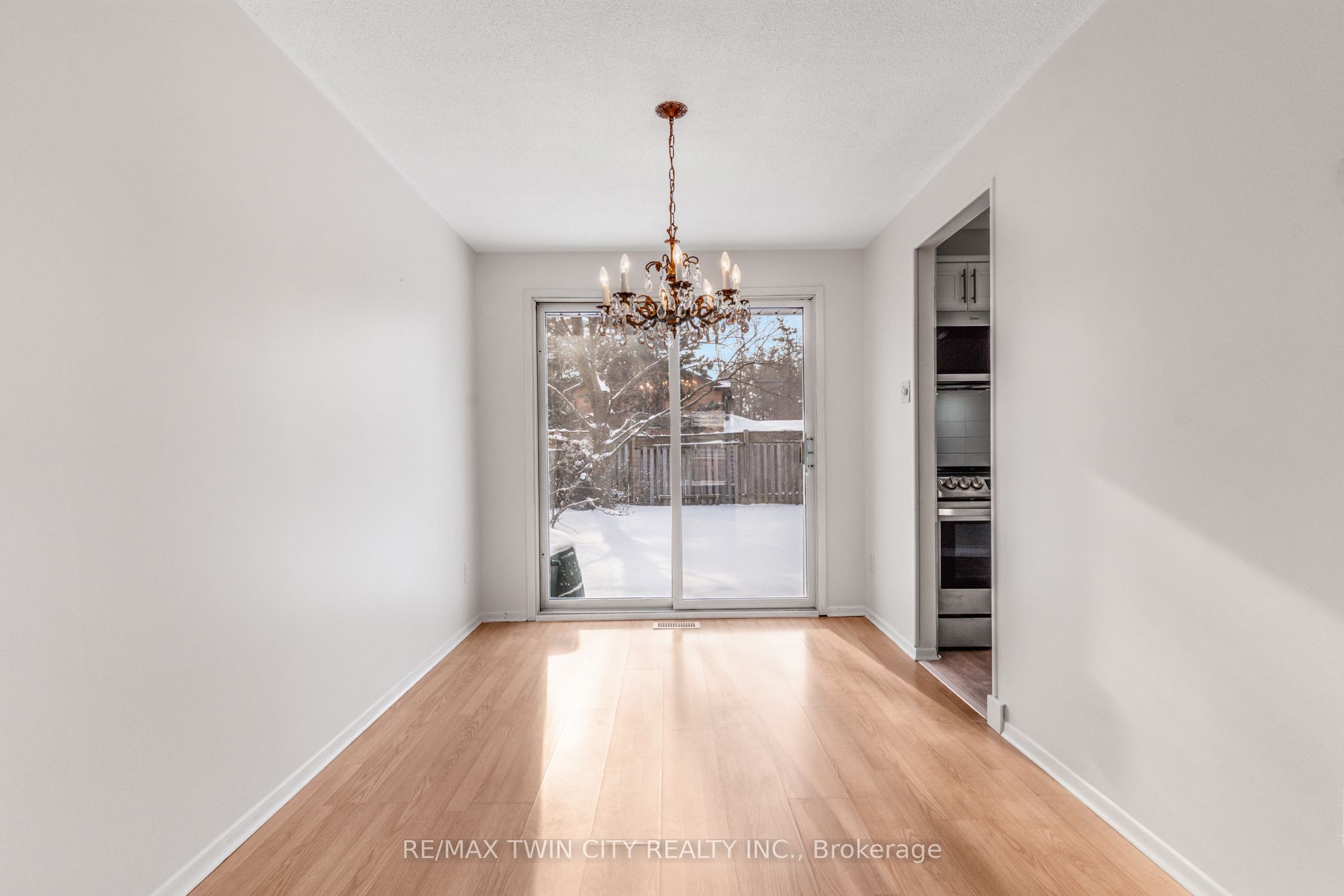 111 Manor Drive Property Photo 12