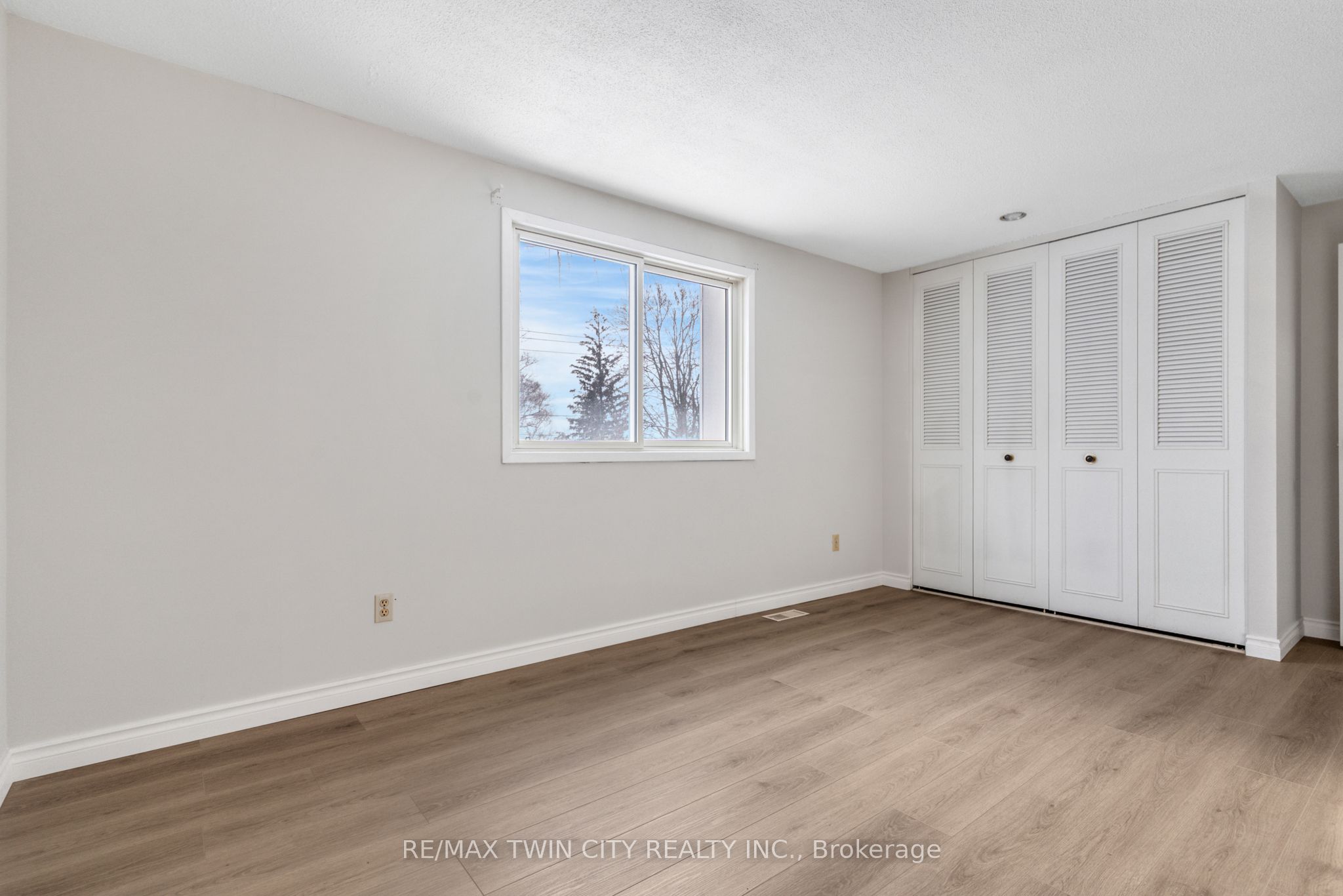 111 Manor Drive Property Photo 34