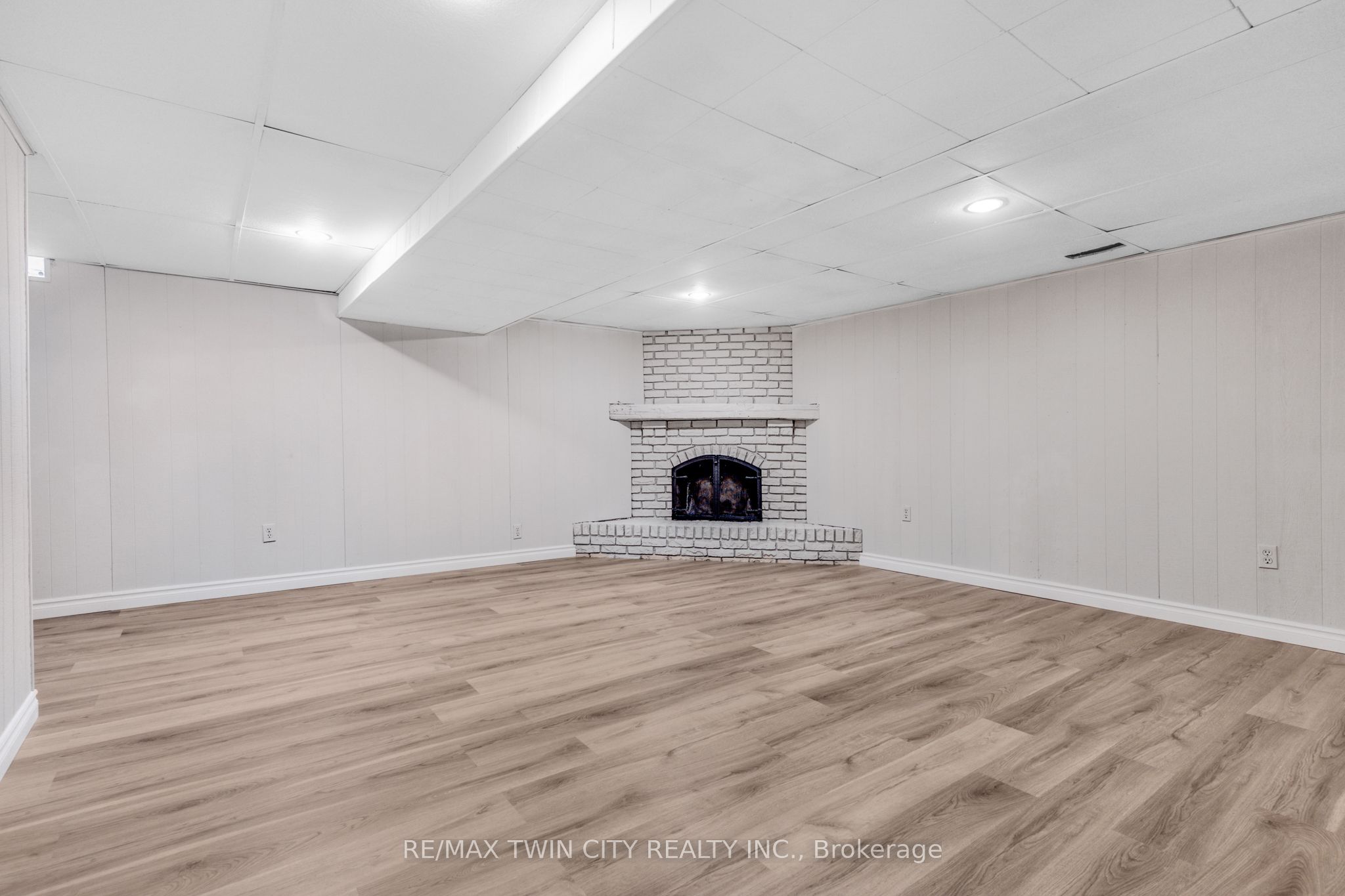 111 Manor Drive Property Photo 38