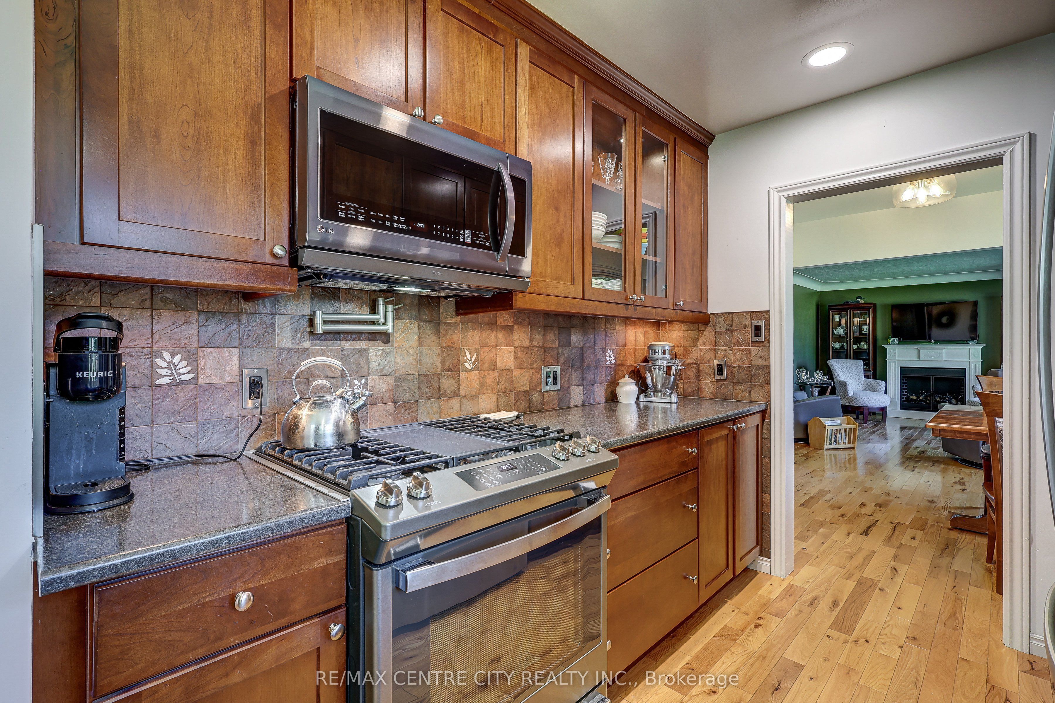 4766 Sunset Road Property Photo 14